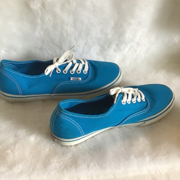 Vans Women's Turquoise Shoes - Picture 9 of 11